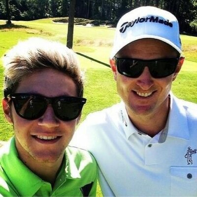 HEY DELICIA DA MINHA VIDA, CRIEI UM FC NOVO , ESTOU SEGUINDO TODAS DE VOLTA LA , SÓ SEGUIR O @Tomlinson_dlc
MUITOOO OBRIGADA DESDE JA !!