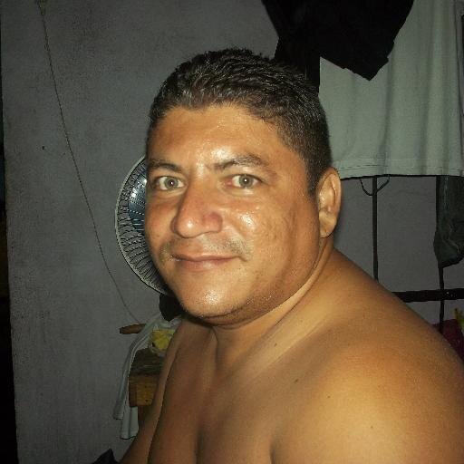 soy alegre me gusta compartir y hacer deporte tengo 2 hijos y soltero