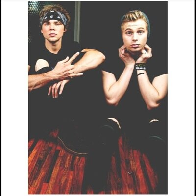 5SOS ARE MY LYF | I lOVE THEM SO MUCH |DONT STOP DOING WHAT YA DOING