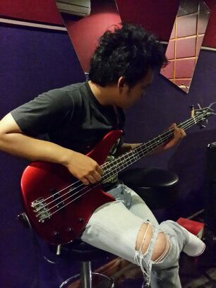 FKfotography berteman seperti shutter,diafragma & iso..,tukang foto,Binus visual communication design 2018, 4 string for bandtrock ,KT Management/ @iwanfals
