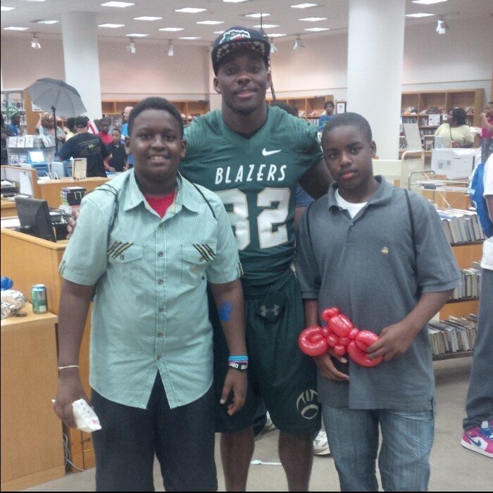 GodFamNFootball's profile picture. Without God I am nothing! Blessed to be doing what I love! The Best has yet to come! #DreamChaser #RIPMAUDG #BlazerNation #BlazeUp