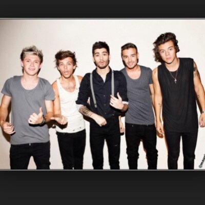 Im a loser from a small fucking town and want a follow from nine gorgeous boys