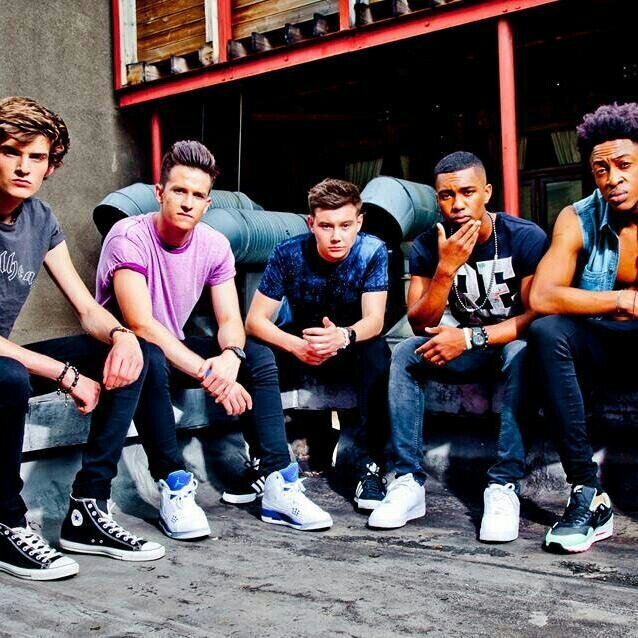 5 friends 》1 band《...•º•Proud of  @ConceptOfficial •º•..♡followback ;) ♡ 9-11-14 followed of Concept :'3