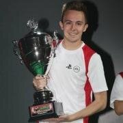 eSport FIFA Player playing for @PENTA_Sports  •  Swiss Champion FIFA14  •  nineteen years old