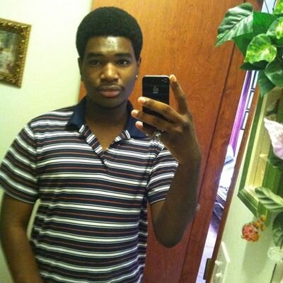 Aqe : 15 Birthday : Nov.22 . . . Yoo Bestfrandd Was Heree Takingg Over Yo Twitter But Yall Follow Me @iStillDontGAF ✌