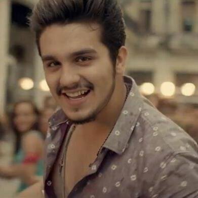 Luanete Com Muito Orgulho!!  ''O Amor se conjuga em Todos Os Tempos,O Nosso Tempo é Hoje''-Luan Santana , meu dia vai chegar e vou me orgulhar disso 3