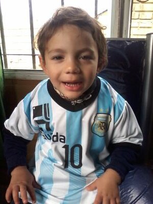 como te amo desde que llegastes a mi vida sii a vos te digo hijo grasias por existir en mi vida te amo mama