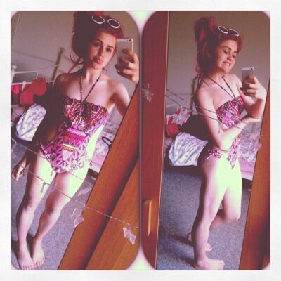 Add me on...
snap chat 'ellieraehse'
Instagram 'ellieeraehse'
Facebook 'ellie rarhse'