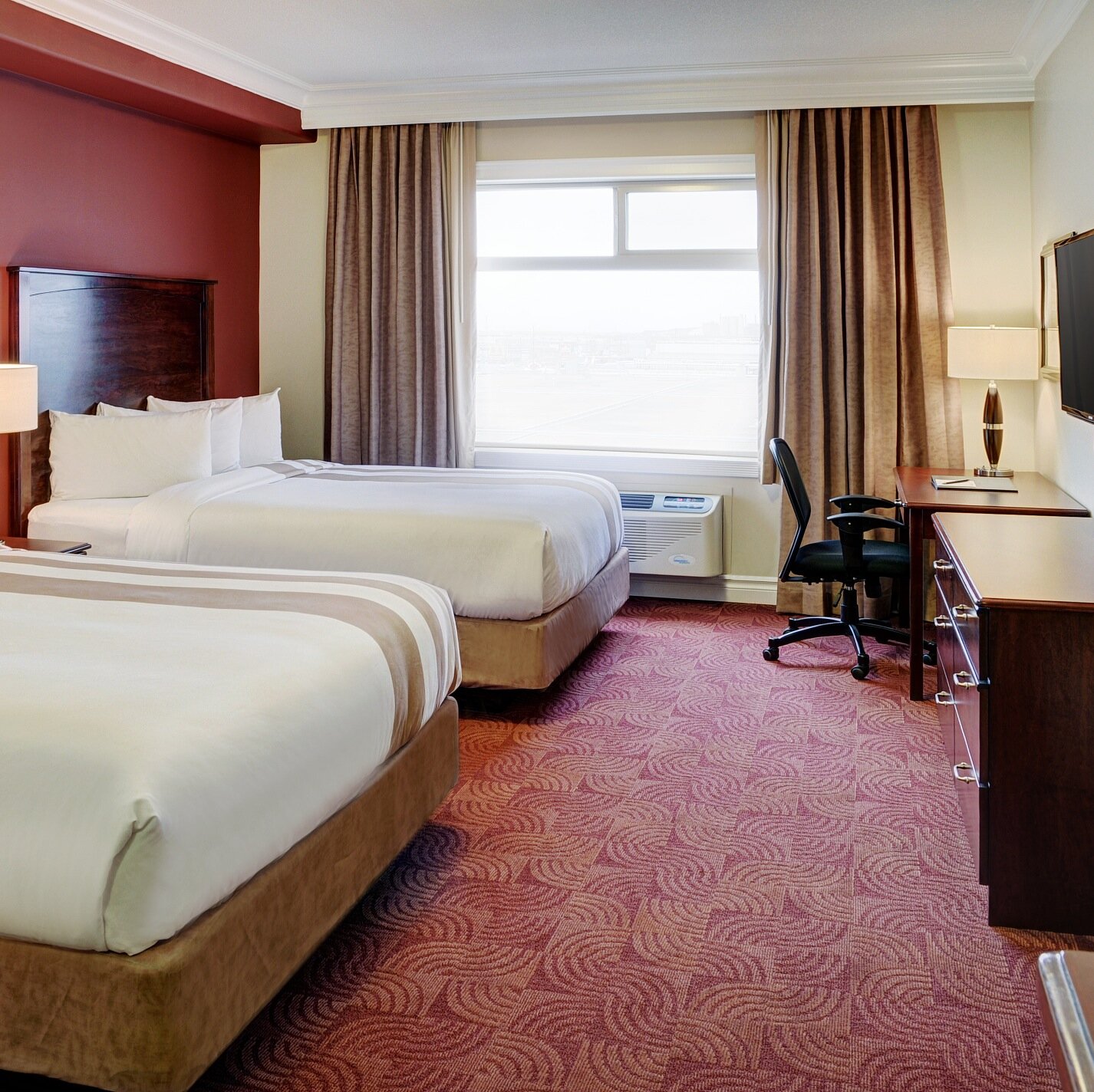 Nova Hotels Offers 15 Hotels Across Alberta, Saskatchewan and NWT. While On The Road Let Nova Hotels Be Your Preferred Accommodation Choice.