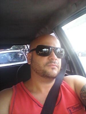 Eu permito a todos serem como quiserem, e a mim 
como devo ser.
