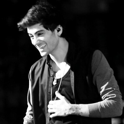 lovelyzjmgirl's profile picture. just here as a reminder to let every Zayn girl know you are beautiful and smart and amazing and Zayn loves you so much -@laughablezayn