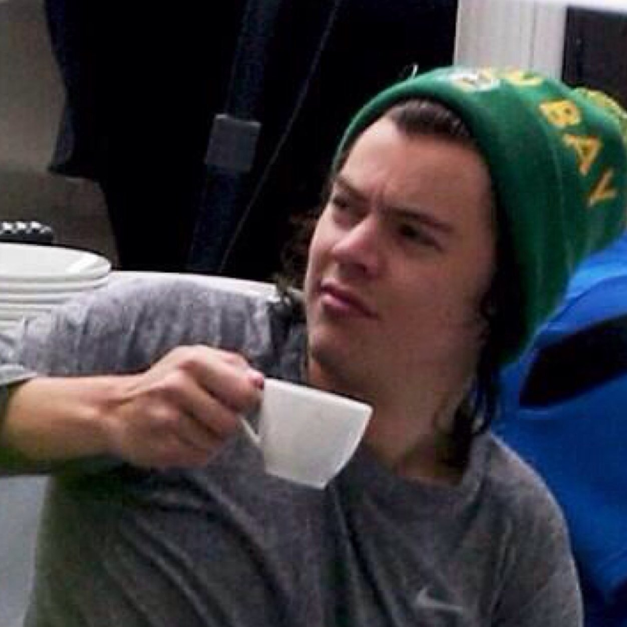 Oiie gente, por favor sigam o novo fc @1dcrazymofos00 obrigada :3