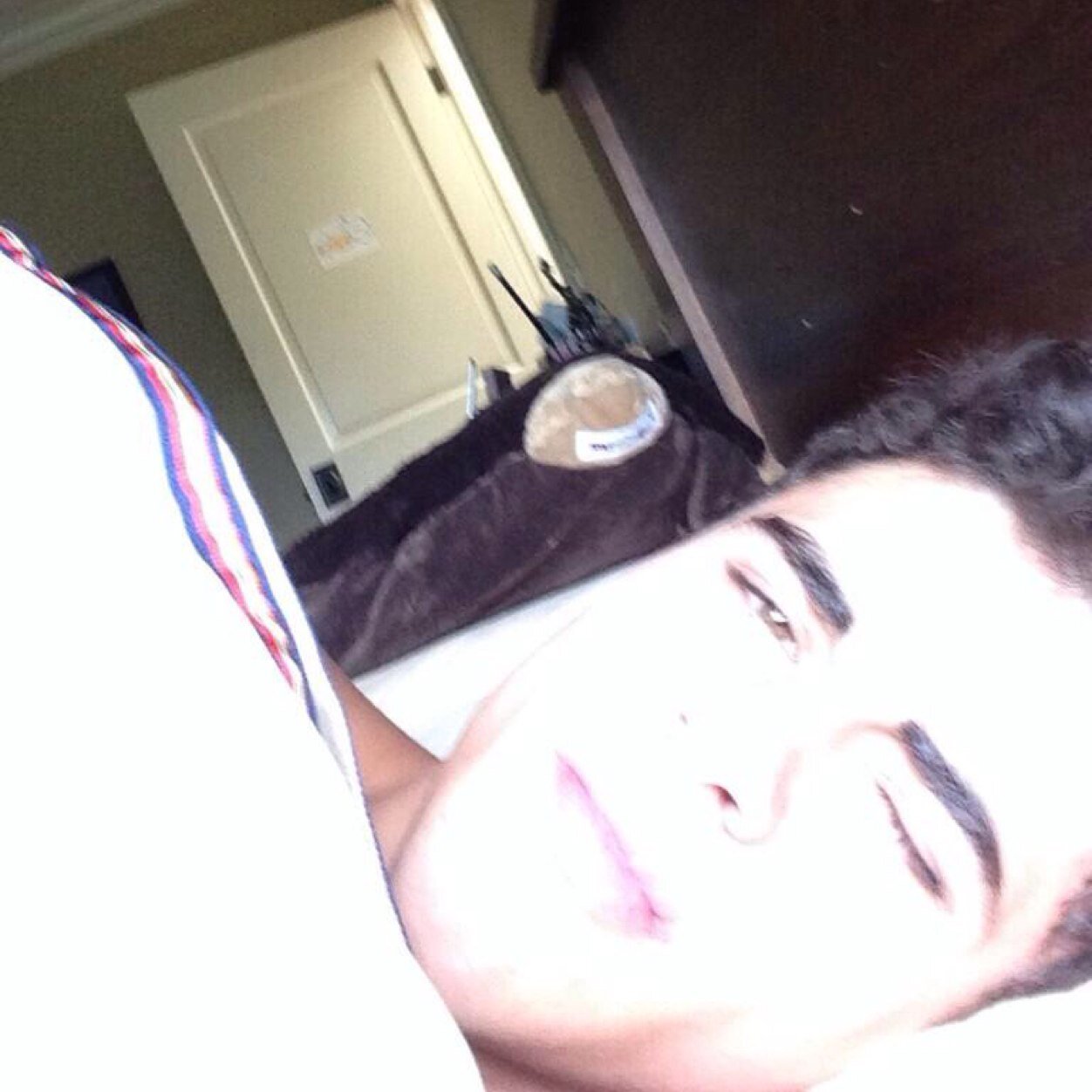 magcon_omg's profile picture. I met this dude called Taylor Caniff aND SHAWN FOLLOWED 4/6/14 SO 2/9 RIGHT??