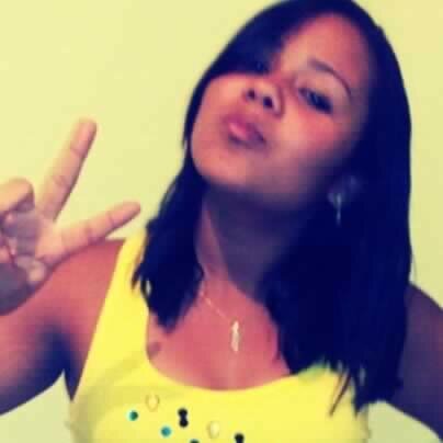 - Ultimamente não estou esperando coisas boas, e nem ruins, de nada e nem de ninguém. Por mim, tanto faz, cansei de criar falsas expectativas !.