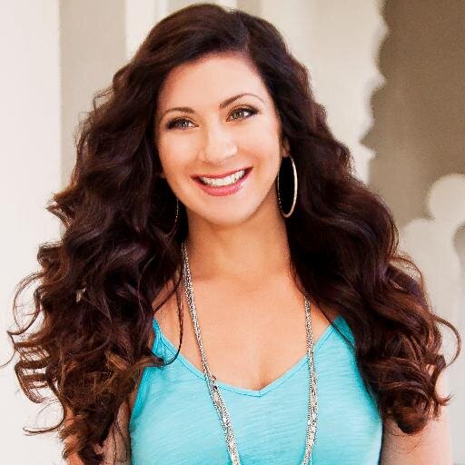 I love @GabrielleTaryn and if you hear her music, you will too. I follow back!