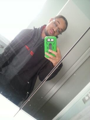 1MrRandoms's profile picture. im random af. if i say something that offends you i want to apologize for not caring.