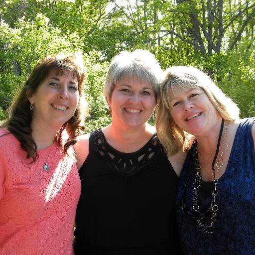 dianalmains's profile picture. 