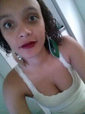 Estranhamente estranha