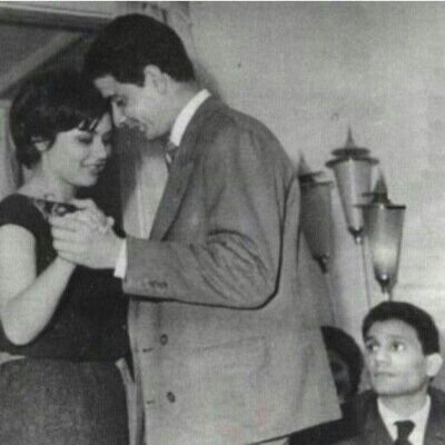 ‏‏‏‏‏‏الأناقہ ليست محصورھ : في مظھرک الخارجي ف هناک اناقہ داخليہ وهي اناقہ لسانک عقلک قلبک اسلوبک