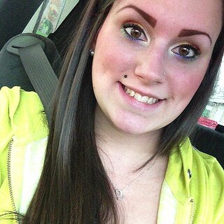 popimarisa547's profile picture. Tengo un terrible TE EXTRAnO atorado en mi orgullo, que no me deja ni respirar.