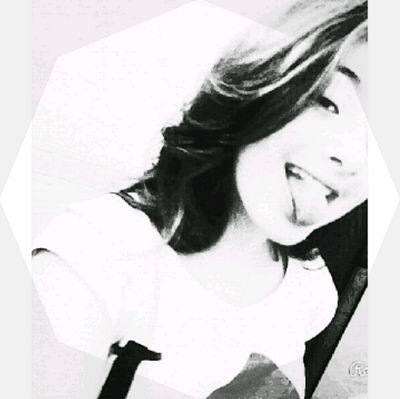 E que toda energia negativa se transforme em paz e amor.