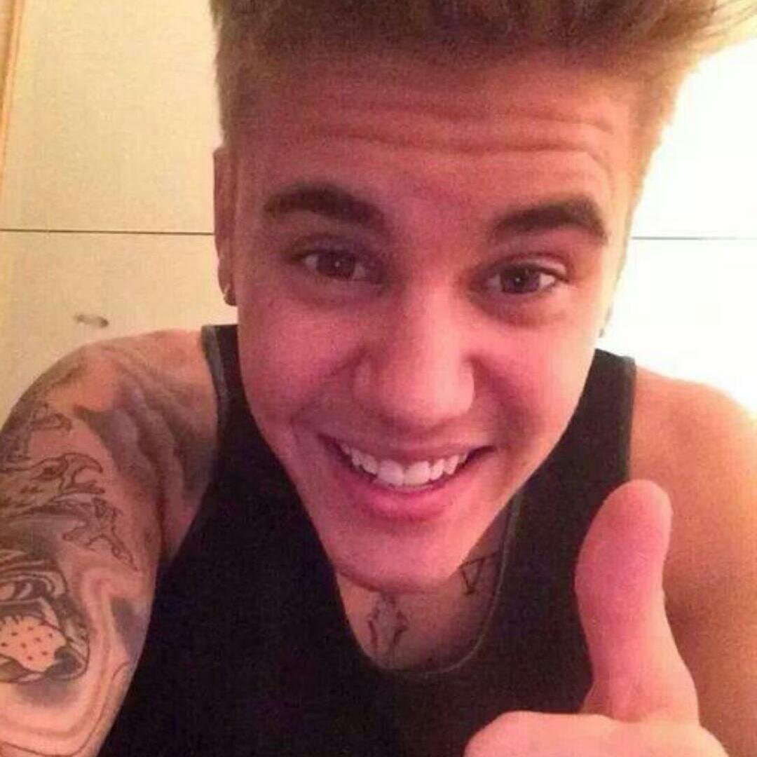 internati_smile's profile picture. Love My Idols.