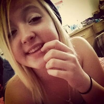 Ayye , ツ Ally is the name , ballin is my game .  Taken by the best ; 101013 ! Kik ? @uriahs_queen IG ? @blonde_8_beauty . ♥♥