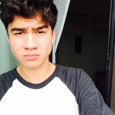follow @HECTICHEMMlNGS :--)