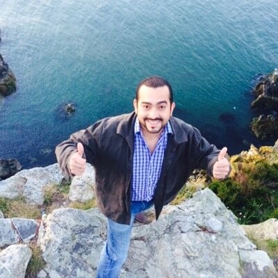 Ing en Sistemas, casado con una maravillosa mujer, padre de 3 hermosas princesas, 1 principe, fanático de mi sele y del FBC.