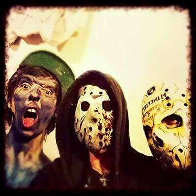 Masquedband's profile picture. 3 guys got some instruments and decided to be a band doing all that music and stuff, having fun and entertaining the peoples!!