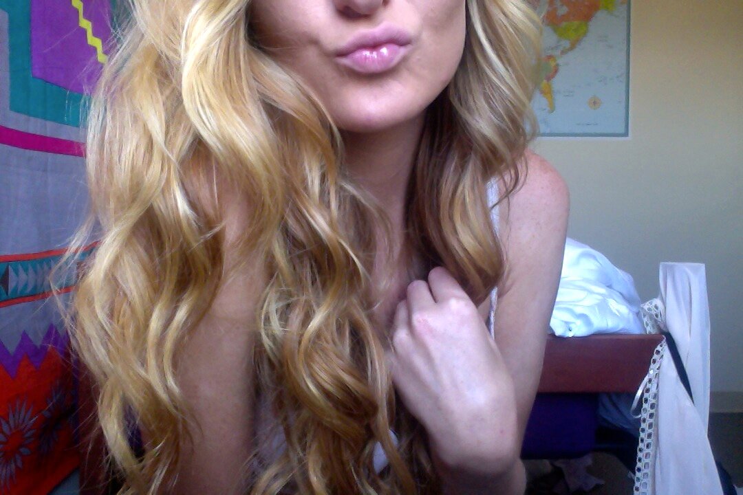 cake_n_kush's profile picture. Professional guzzler of cheap @wine since '94 // keep it pimpin'