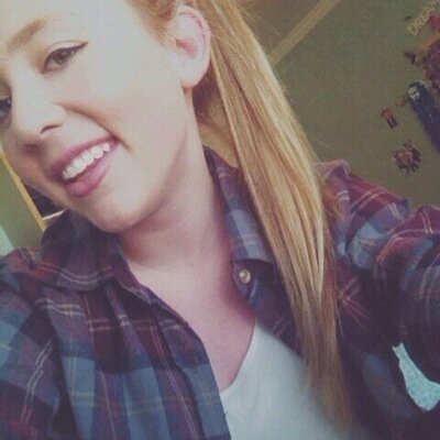 I love caity and shes cute