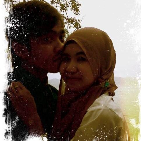 PUTRI_SYACIHUBE's profile picture. Menikah dengan ARIEF WIJAYA 
although I in here just can hope to have you_