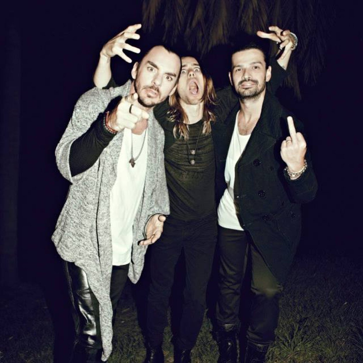 Tweeting your fav gifs of MARS