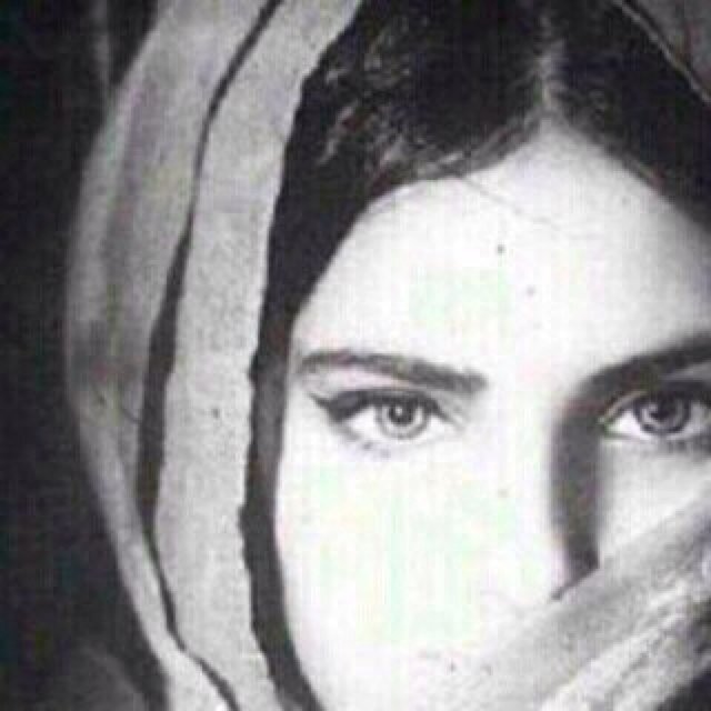 وأسألك يَ الله أثراً ، حسناً ينمو من بعد رحيليَ كسنابل من نُور حتى يصل الضِياء إلى قبري '