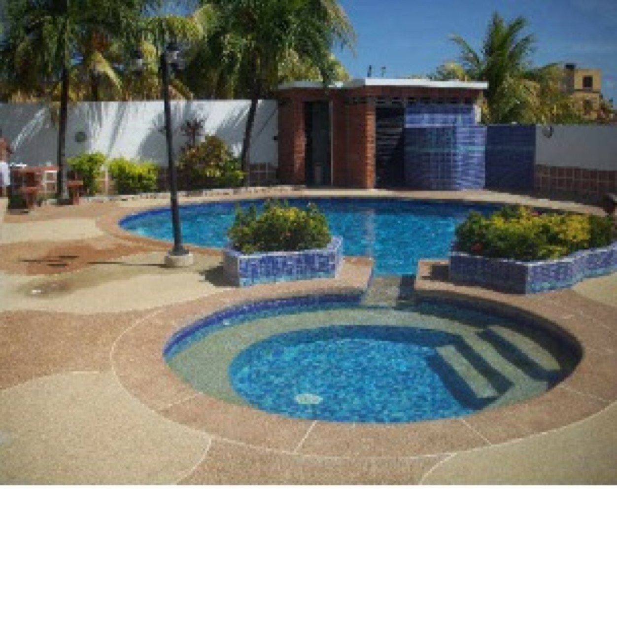 A 5 minutos del pueblo de Chichiriviche se encuentra ubicado este hermoso Tonwhouse.. Disfruta, Visitalo y conoce las hermosas Playas de esta region! #Venezuela