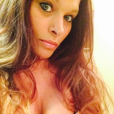 fallin4magic's profile picture. 