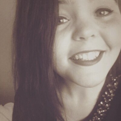 ~ You're hot, but you'll never be Luke Hemmings hot ~