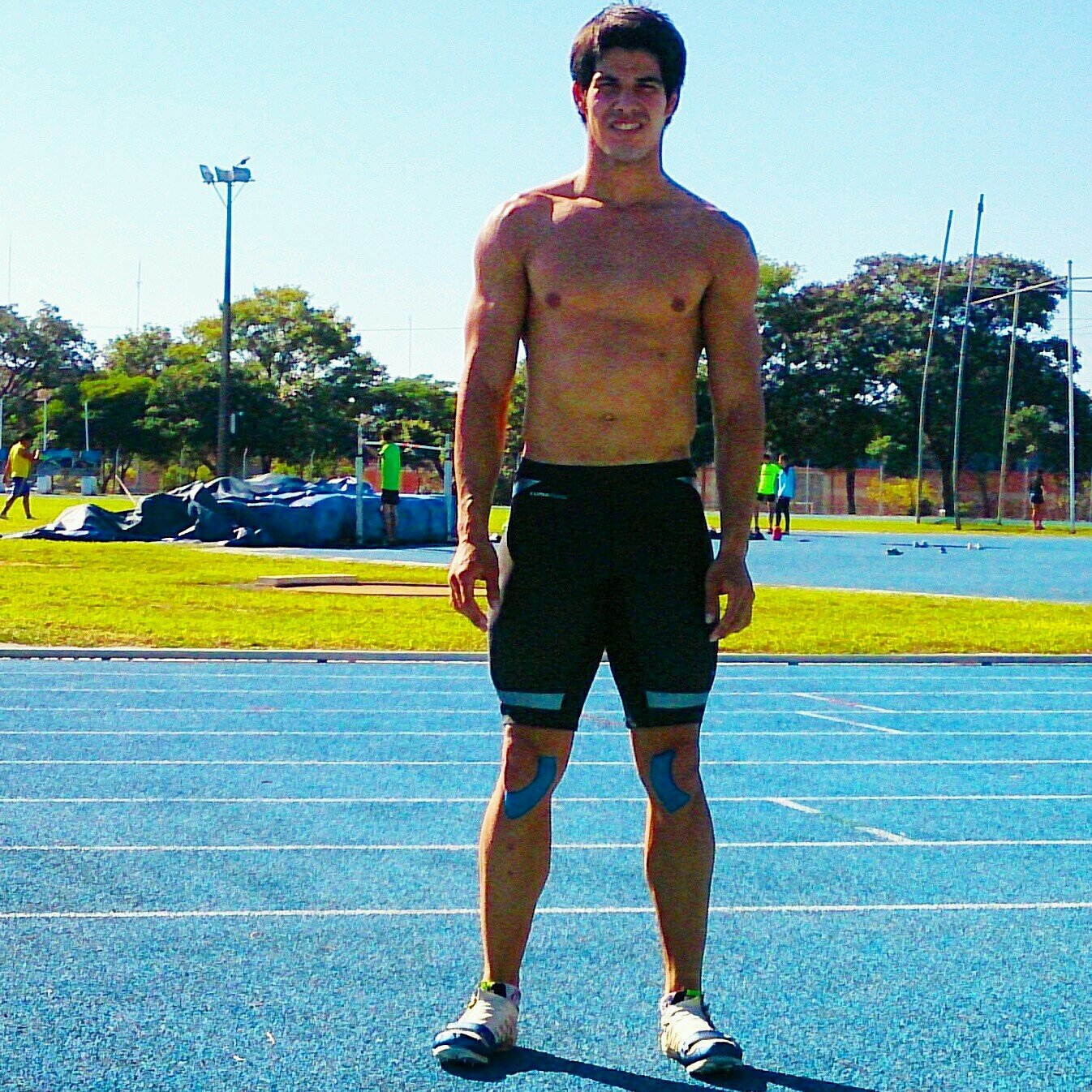 Soy deportista,estudiante ing industrial,modelo de On management. Me considero buena persona y que lucha por sus metas. Instagram: @josegabrielelite