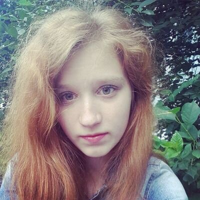 JuliaInJuly's profile picture. 