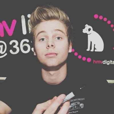 lukesbigjuicy's profile picture. ∘ * ✧ @aquaticmichael ✧ * ∘