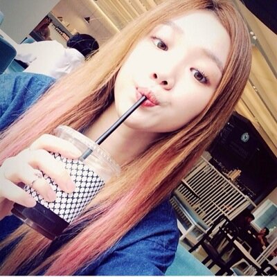 AU RP from CTOWNCLSD as Ashley Amanda Lee (아스레이 아만다 이)- Madrid, 16 September '94 - ¢226 - ctownschool's psychology teacher.