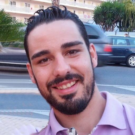 Diseño & Marketing en Actiu.
Amante de las nuevas tecnologías y del ciclismo.