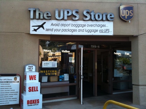 upsstore2080's profile picture. Fan us on Facebook ^