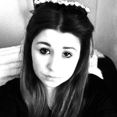 Hi my names isobel i like the vampier diarys and watching horror movies with all my amazing friends xx keep following me and i will follow you back (づ￣ ³￣)づ xx