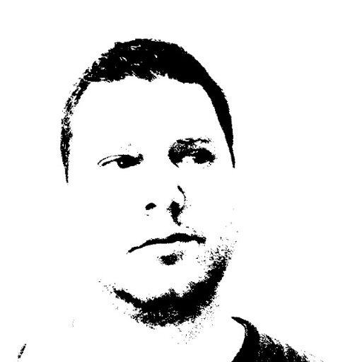 Owner Red Shark AB. Software developer with passion for UI/UX. Live in the Apple ecosystem. Wannabe guitarist.