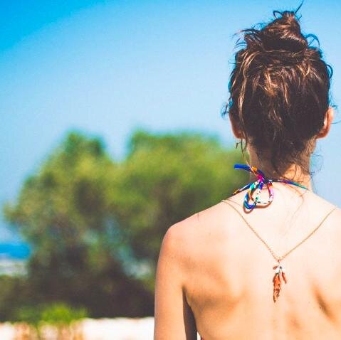 #Jewellery designer // magpie on fashion, beauty, light & art. Retweeting #MakeBeauty #MakeArt.