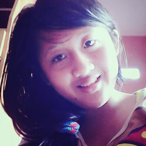 indah_widyaloka's profile picture. I love : allah , Family , pacar , temen , sahabat . forget who is near you when you are successful, but remember who is behind you when you dropped.