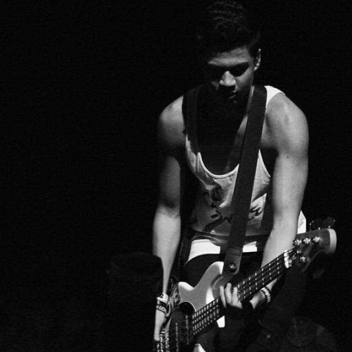 calum is my baee