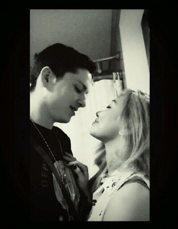 bryce_yelli's profile picture. Shared profile for the long distance relationship couple Yelli and Bryce 3